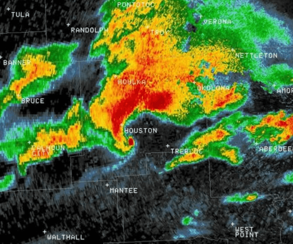 Hook echo on reflectivity